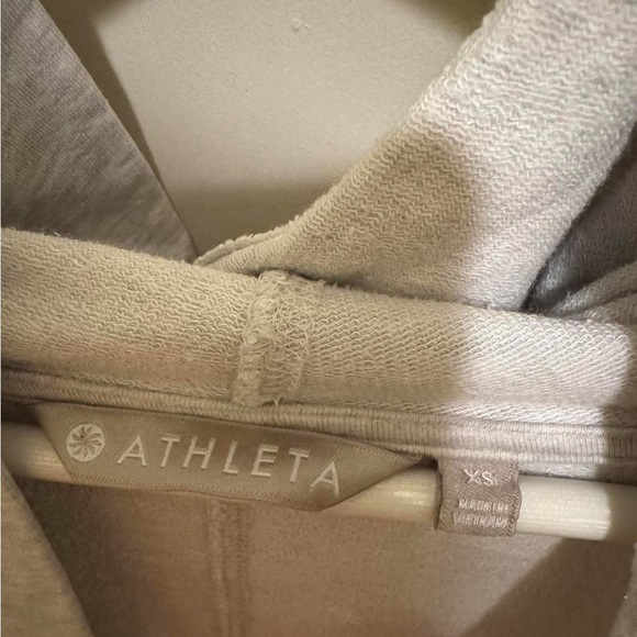 Athleta Vista Wrap Light Gray hooded Cardigan - missing string XS - Picture 5 of 6